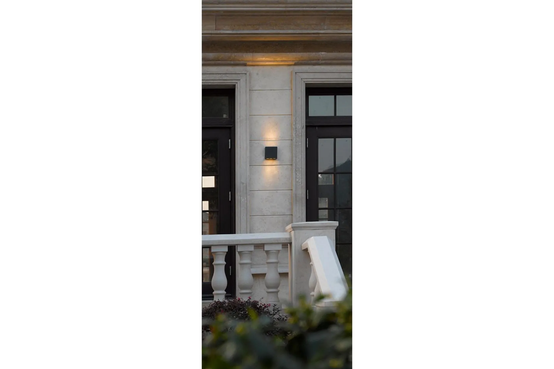 Achlyness Vegglampe LED