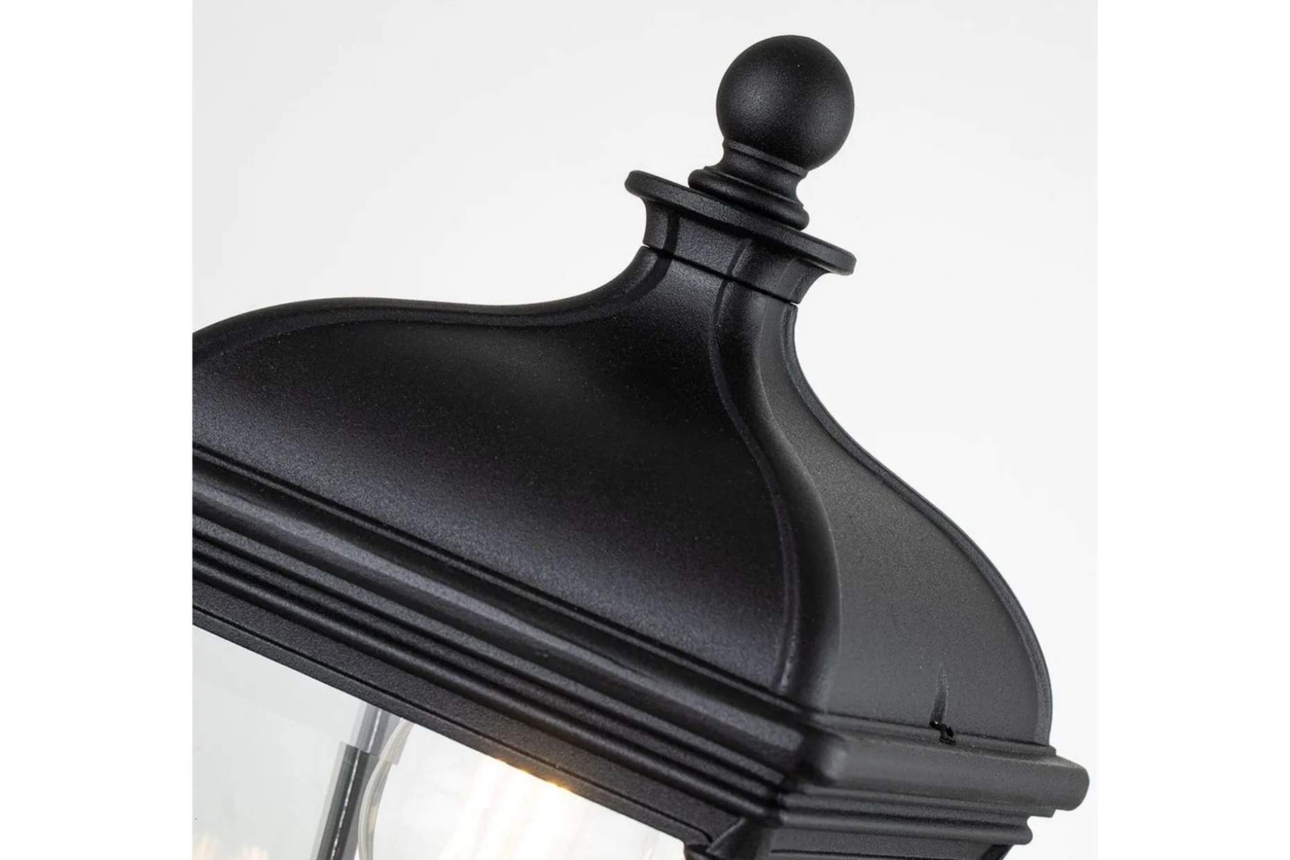 Bayview Elstead Lighting Utelampe