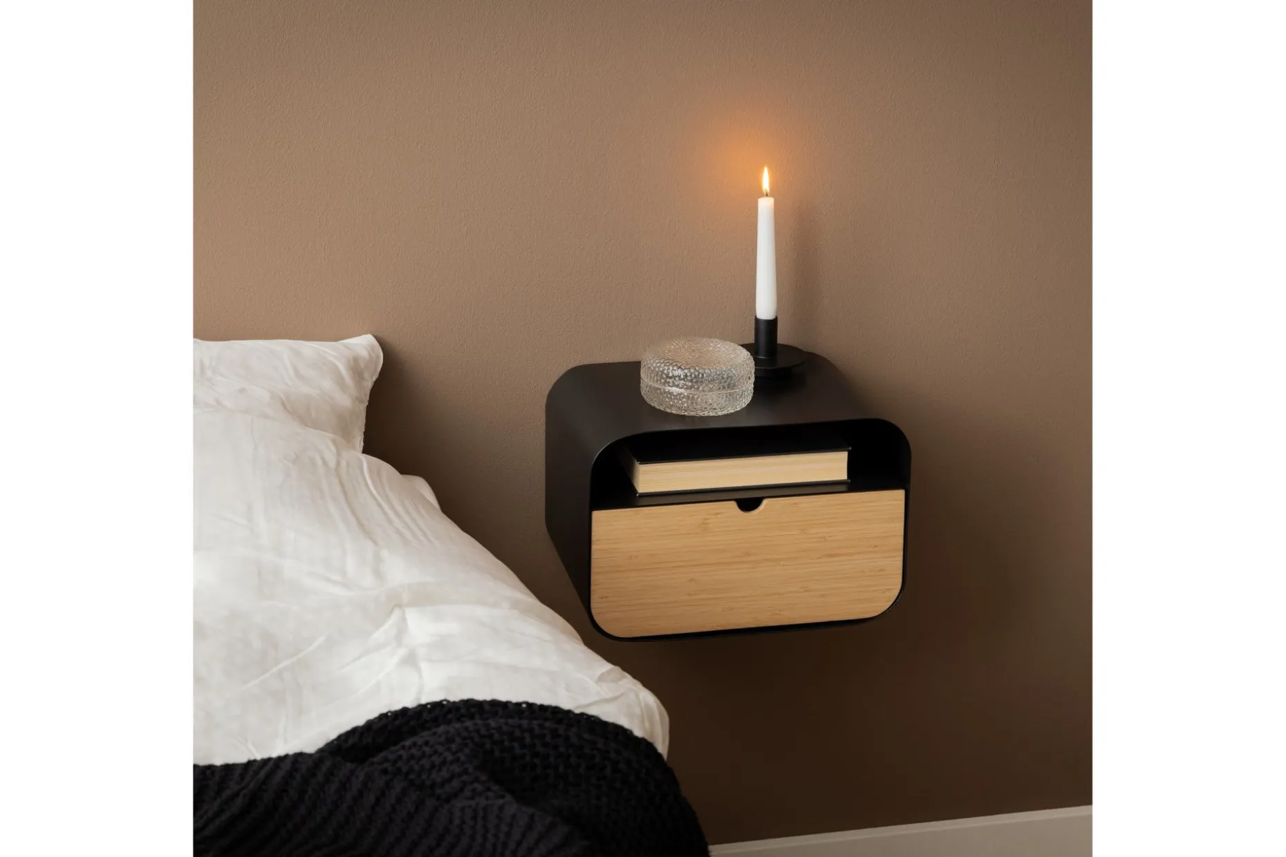 Belleuve Nattbord 25 cm