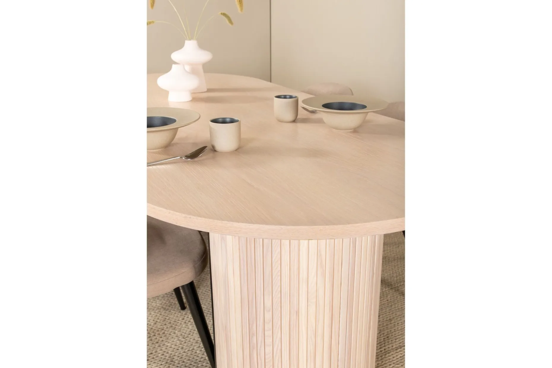 Biana Spisegruppe 200 cm Oval inkl. 4 Velvets Stoler