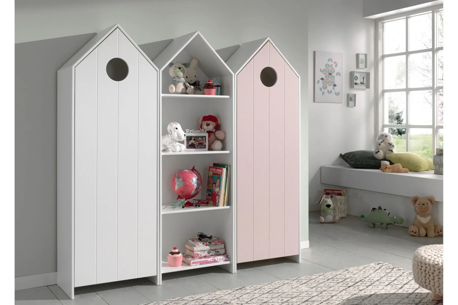 Bustorp Garderobe og hyllesett