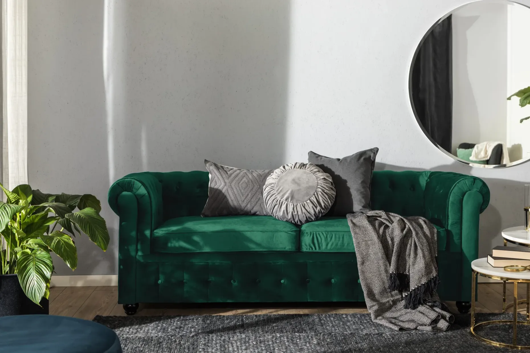 Chesterfield Lyx 3-seter Fremoverbøyd sovesofa i fløyel