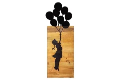 Child And Balloons Veggdekor