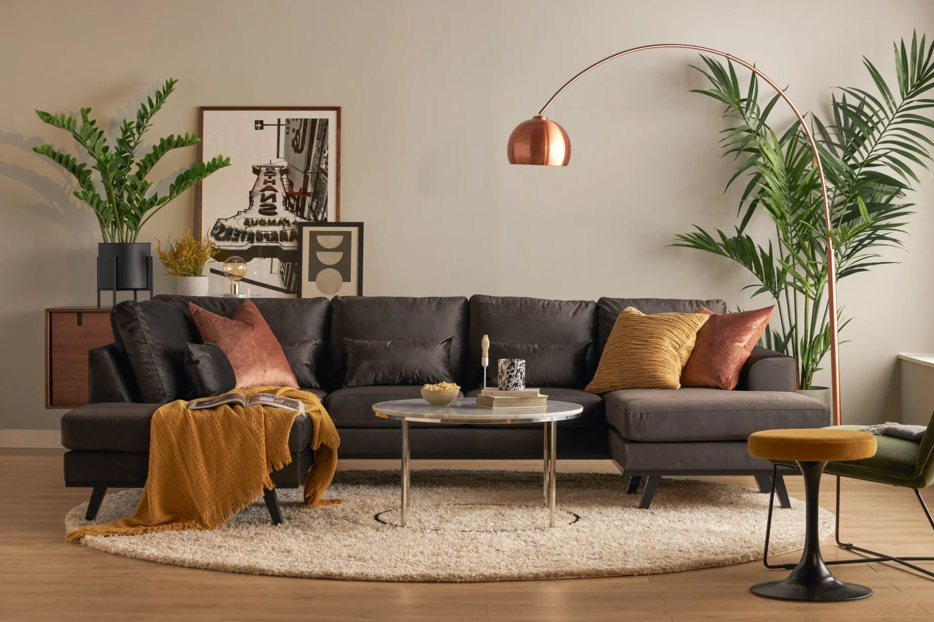 Copenhagen Compact 4-seters Venstrevendt U-formet Large Sofa med Divan og Sjeselong i Fløyel