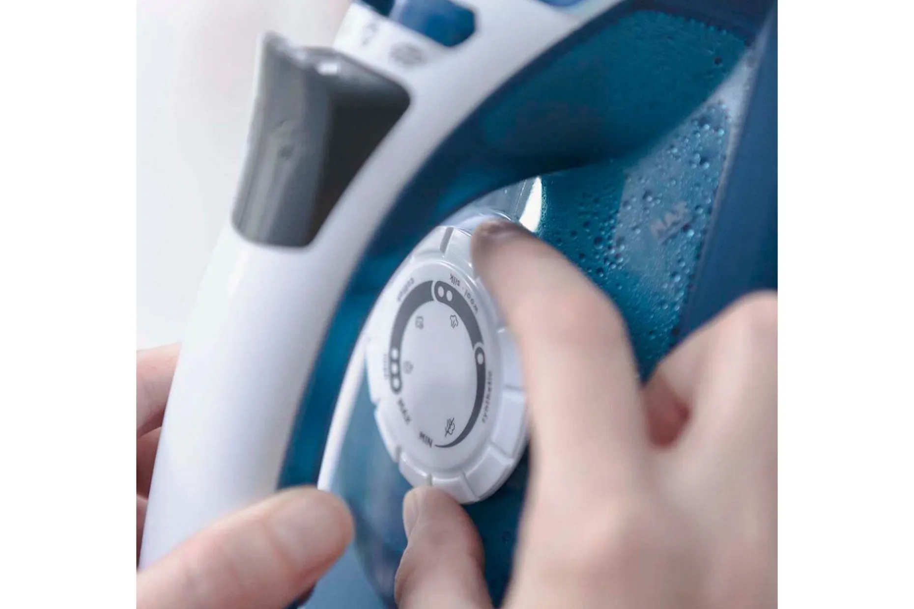 Dampstrykejern Black+Decker 2200W Blå