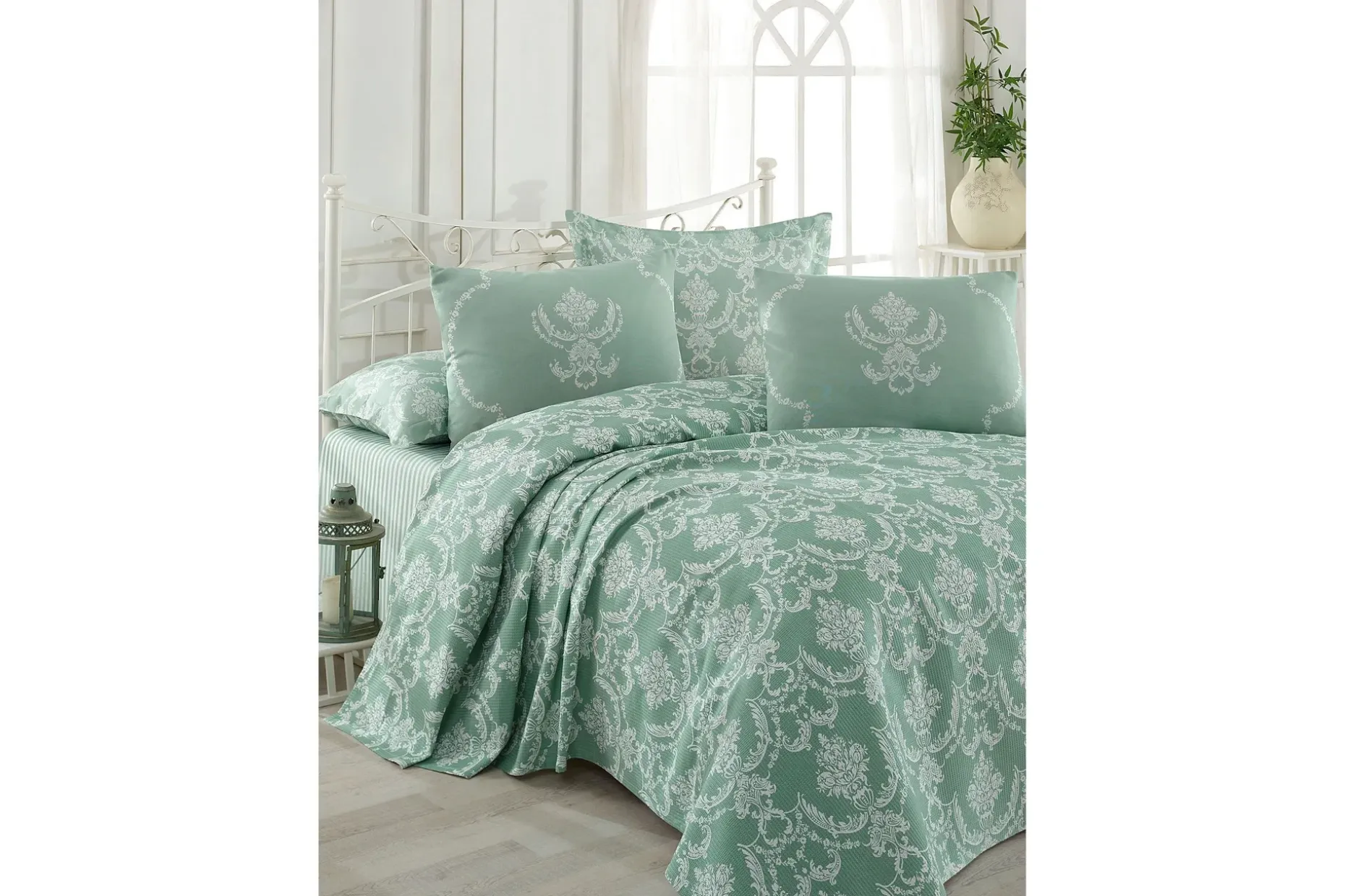 Eponj Home Sengeteppe Dobbelt 200x235+Laken+2 Putetrekk