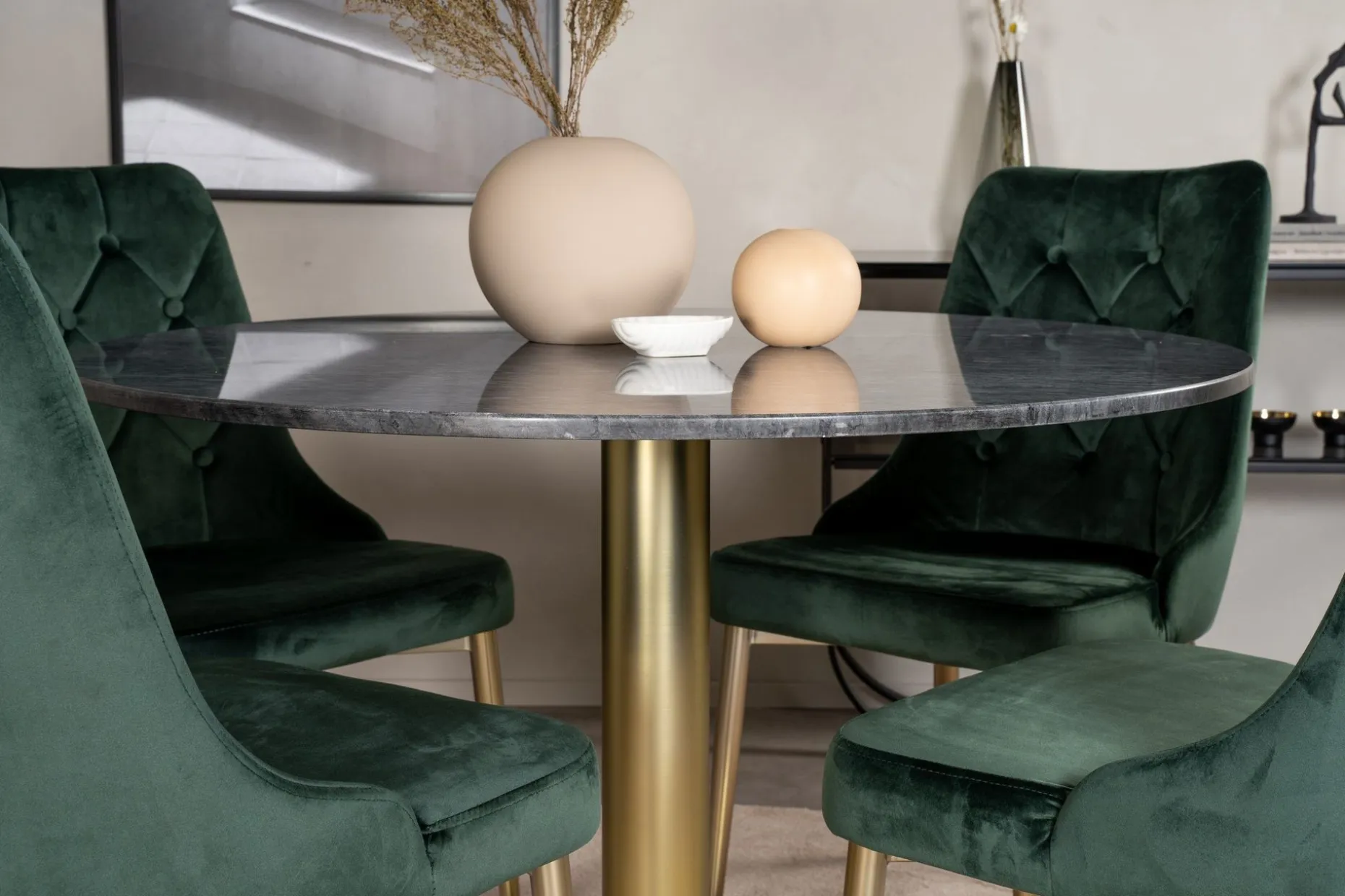Estelle Spisegruppe 106 cm Rund med 4 Velvet Stoler