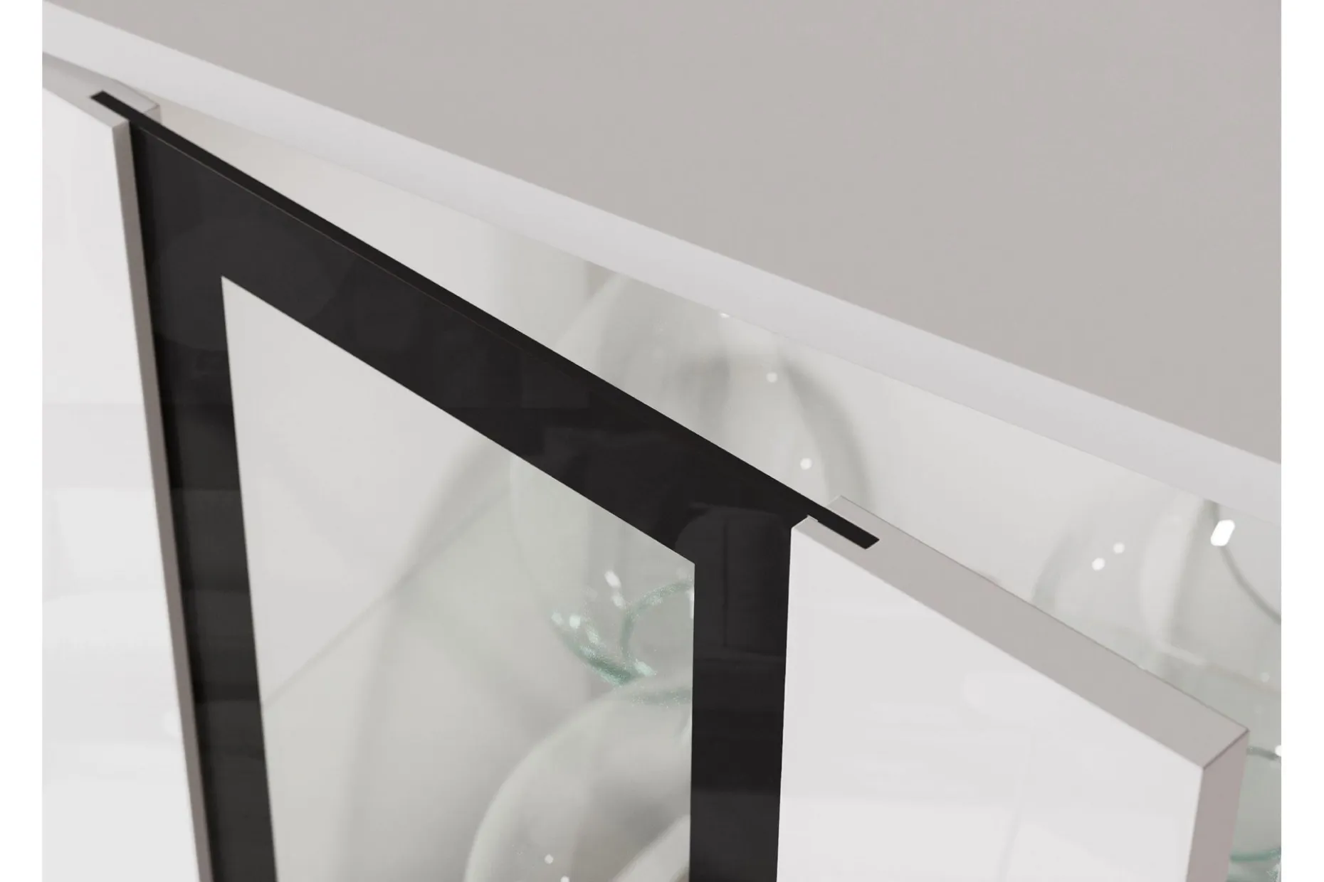 Gammelt Highboard