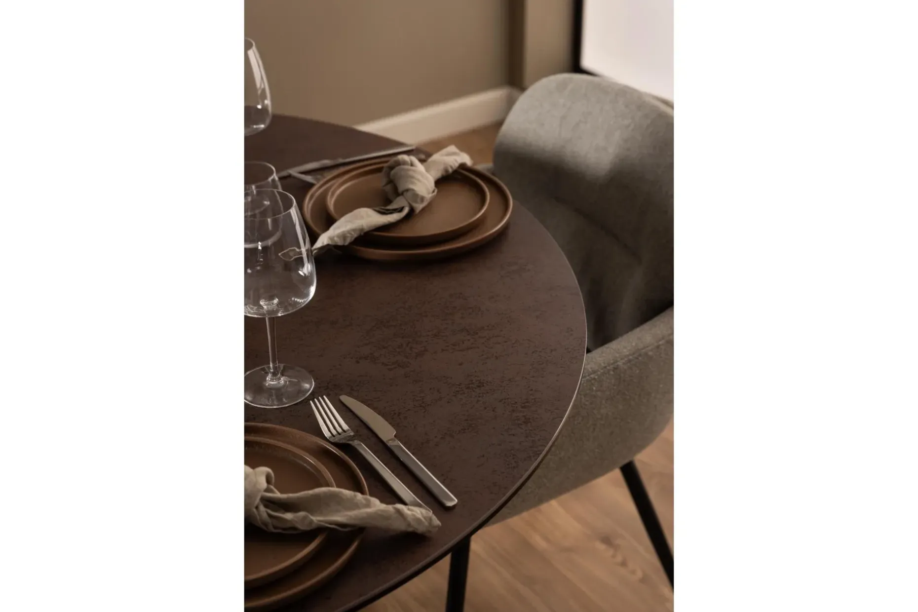 Ganesh Spisebord 119 cm Rundt