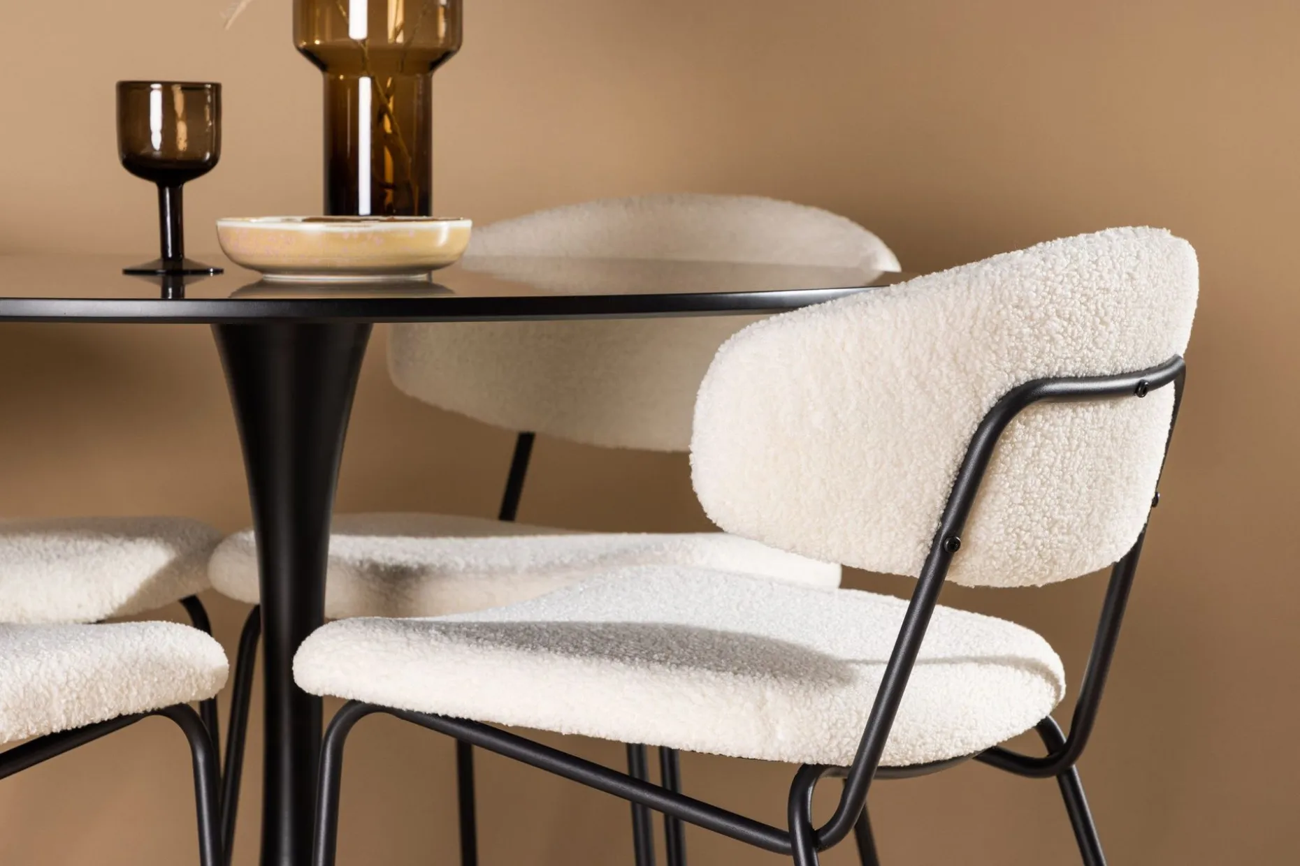 Glade Matgruppe 100 cm Rund med 4 Chico Stoler