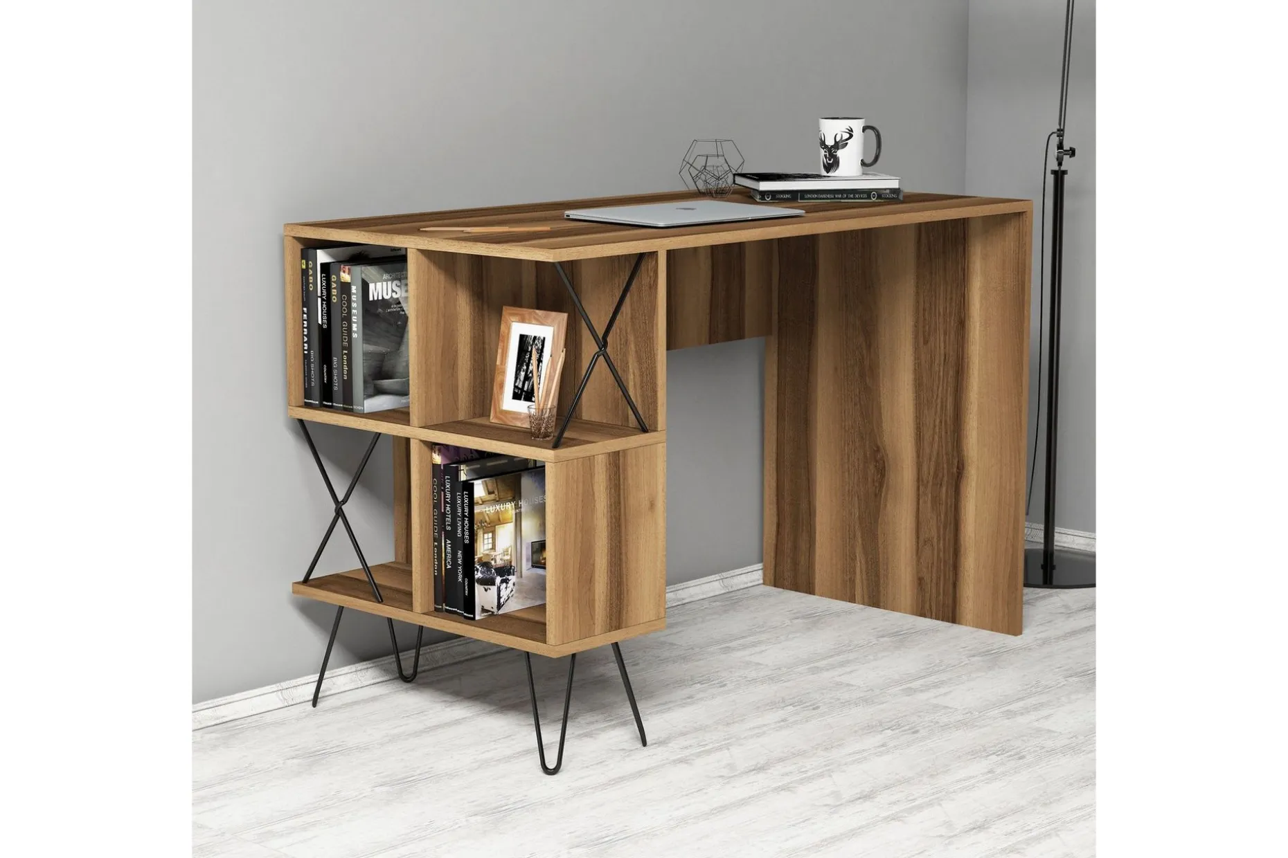 Hovdane Skrivebord 120 cm med Oppbevaringshylle