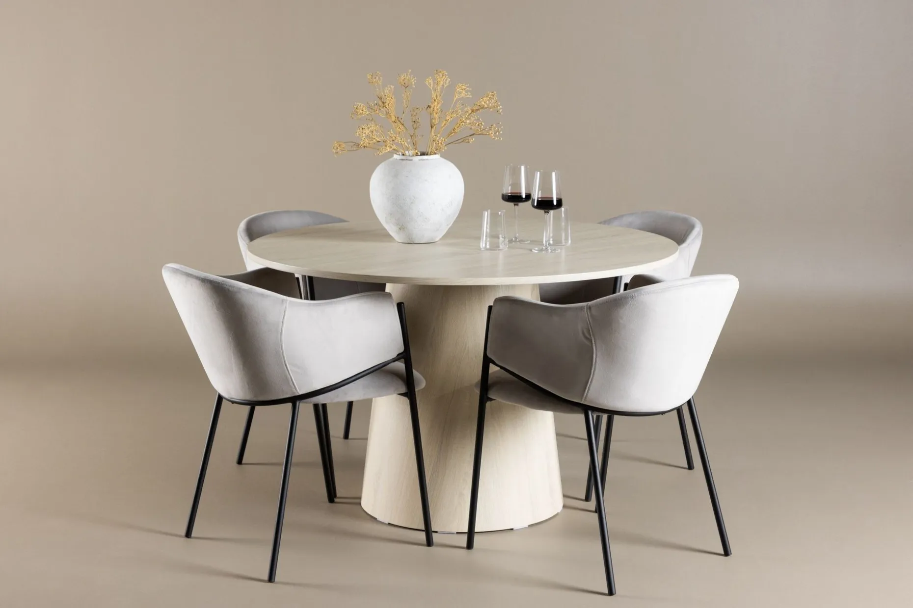 Lanzo Spisegruppe 120 cm Rund med 4 Evelina stoler