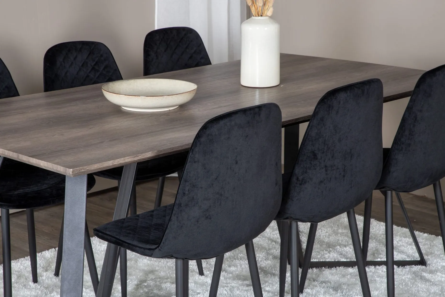Malvina Spisegruppe 180 cm + 6 stk Ypas Spisestoler
