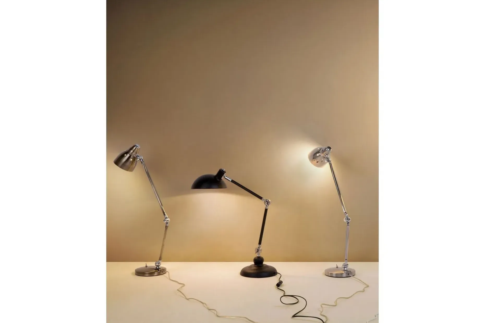 Mathraki Skrivebordslampe E14