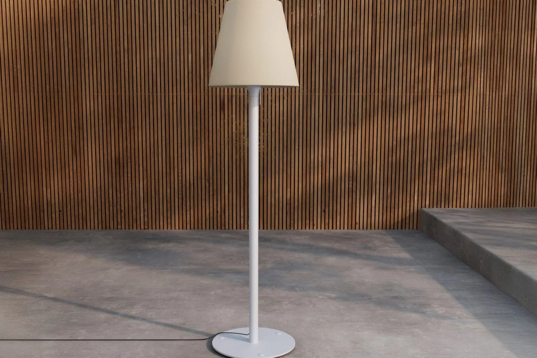 Moris gulvlampe utendørs
