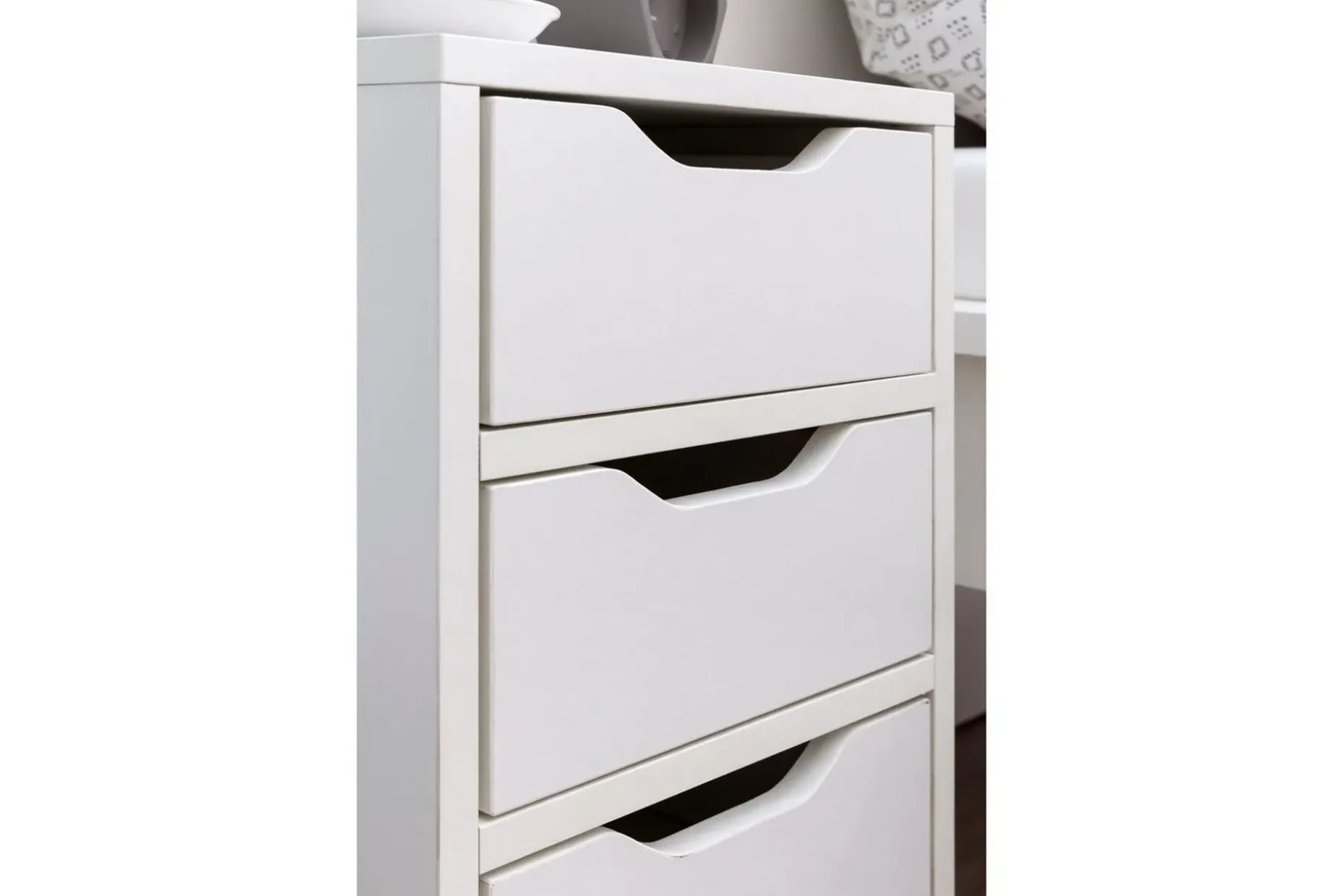 Nattbord Wohnling med 3 skuffer i et enkelt, moderne design for rammemadrass Hvit