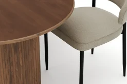 Noira Ovalt Spisebord 220 cm med 6 Sawako Stoler