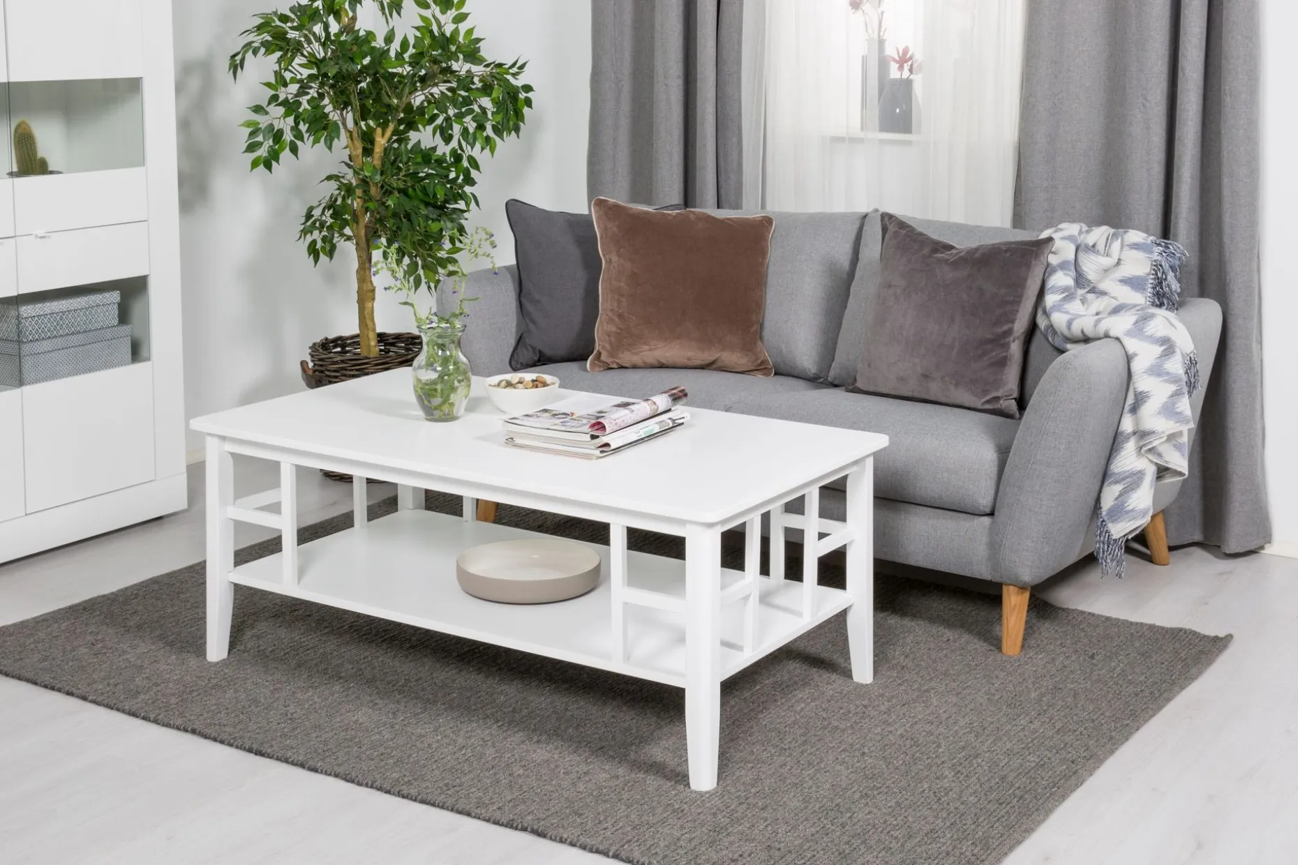 Piteå Sofabord 130 cm med Oppbevaringshylle