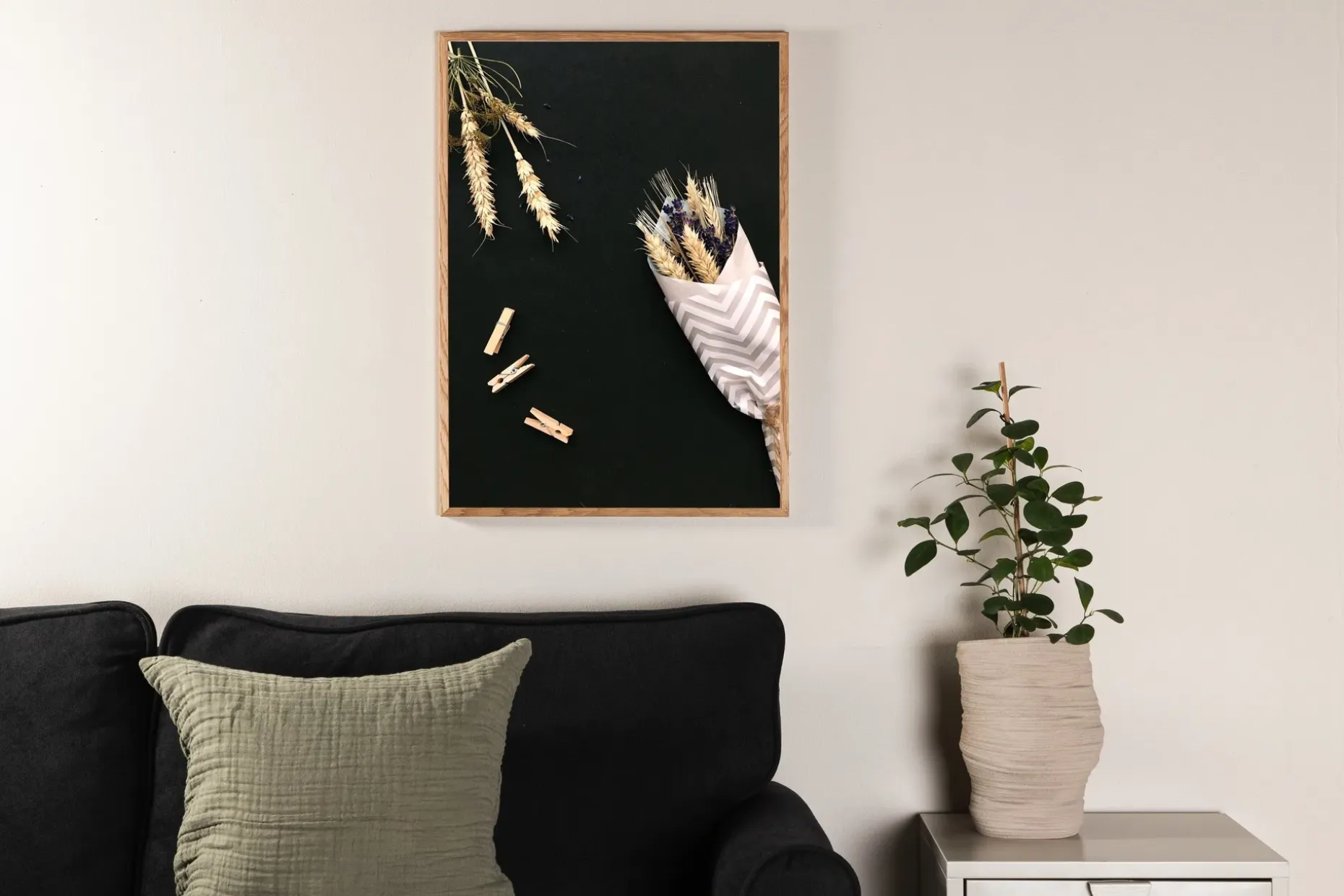 Poster Flowers on table 50x70 cm