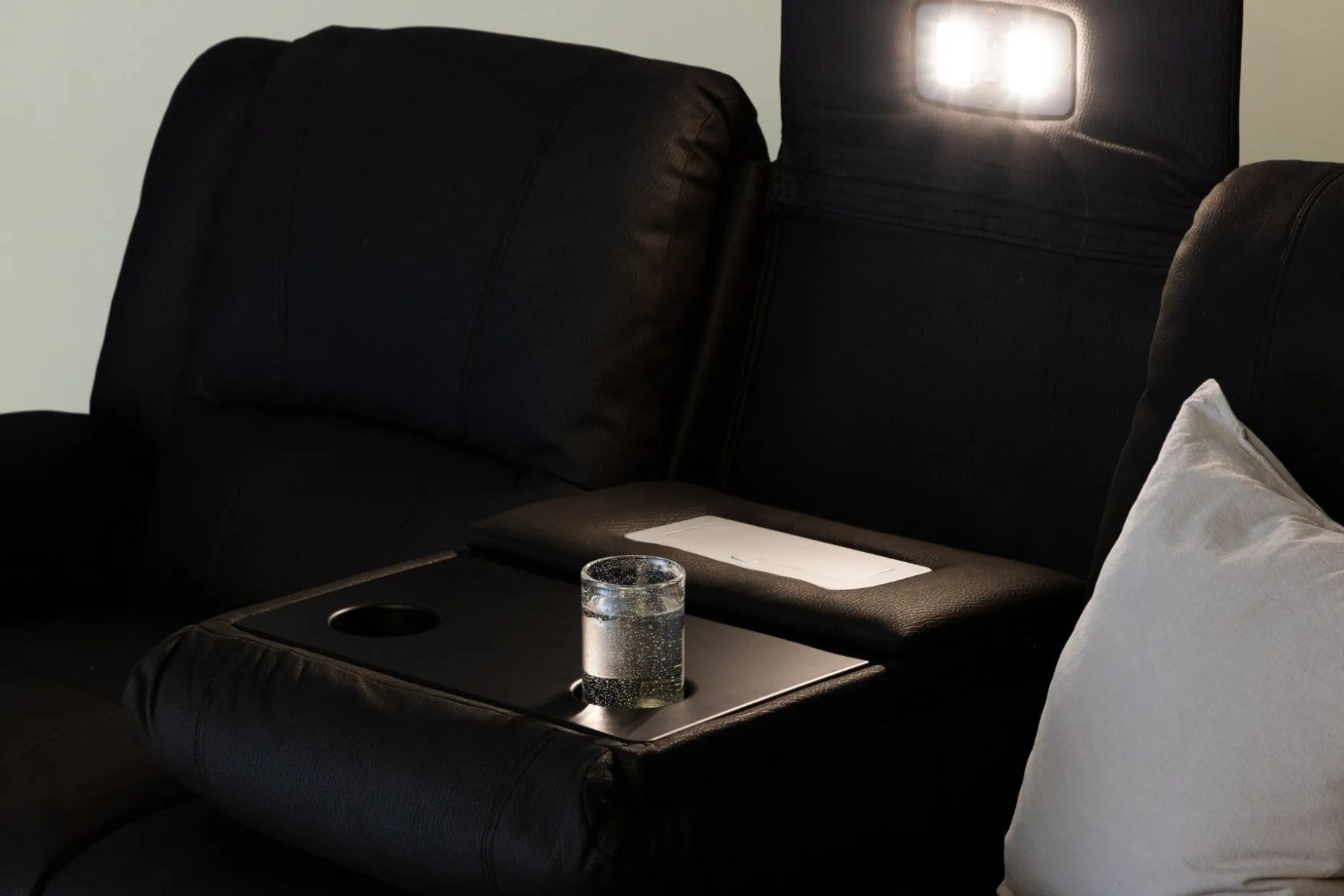 Reclinersofa med hjørne Comfort Living Singapore reclinersofa 3-seter kunstskinn Svart