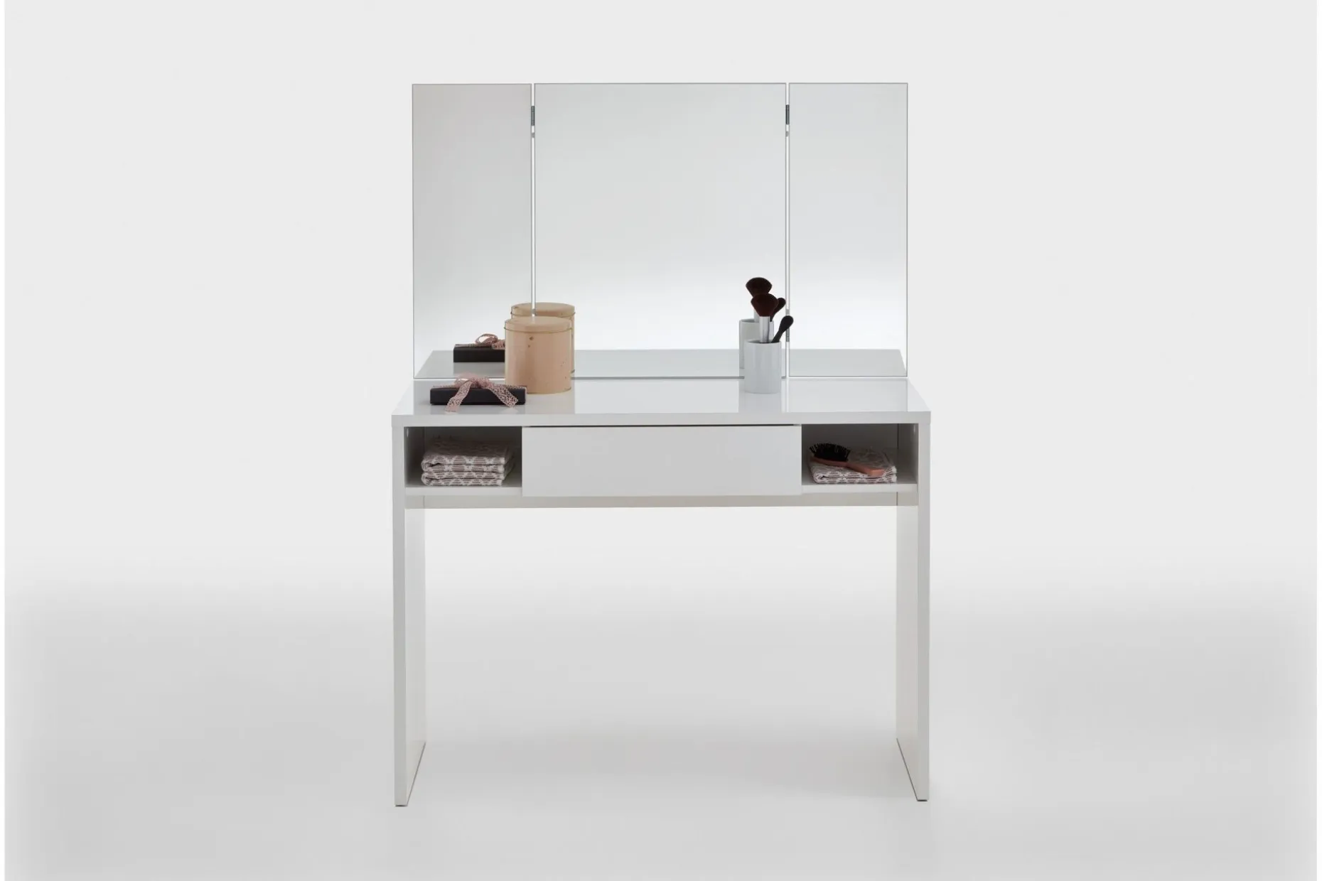Ridell Sminkebord100 cm