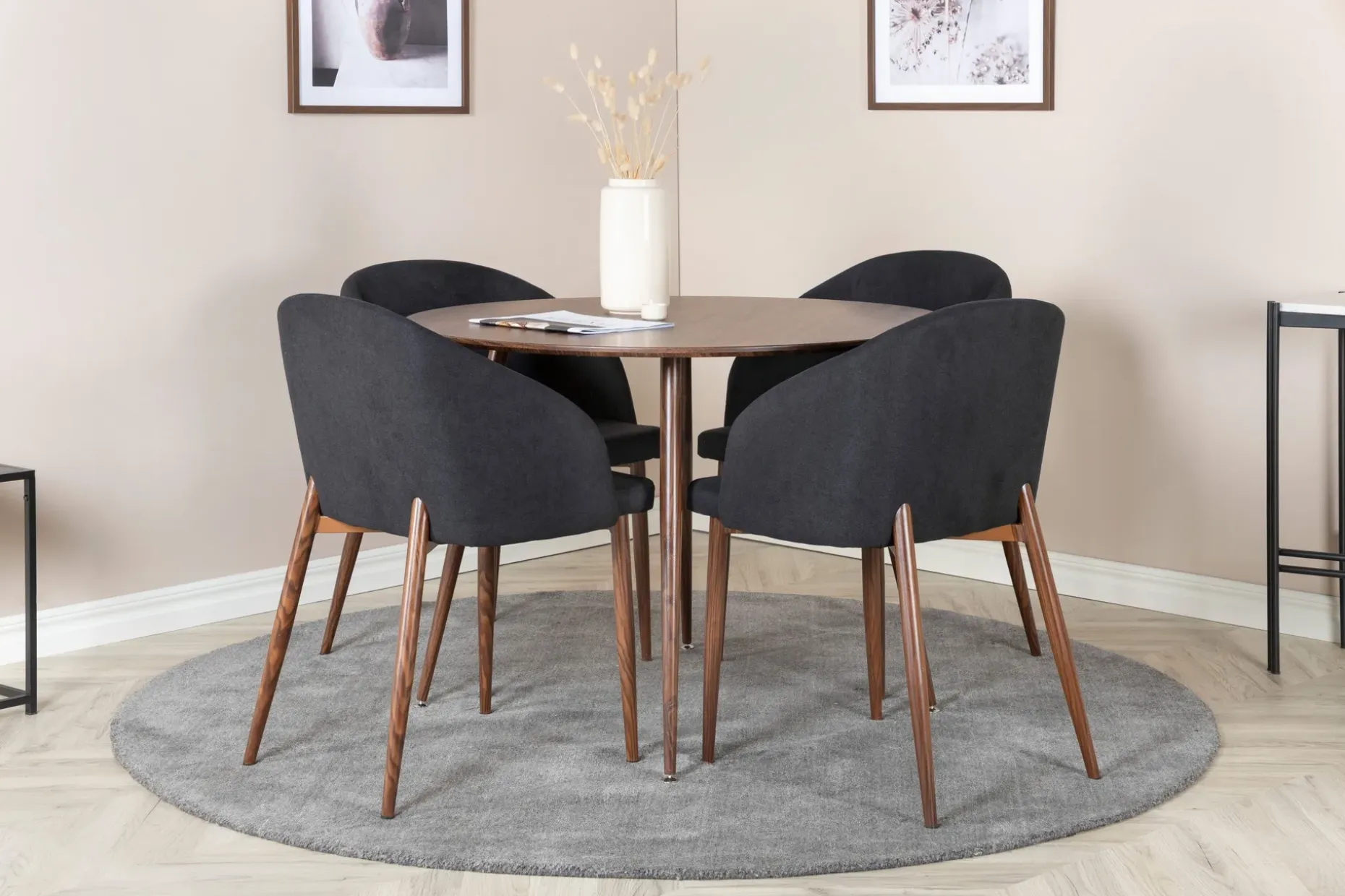 Ridones Spisegruppe Rund 100 cm + 4 Kullersbro Spisestoler