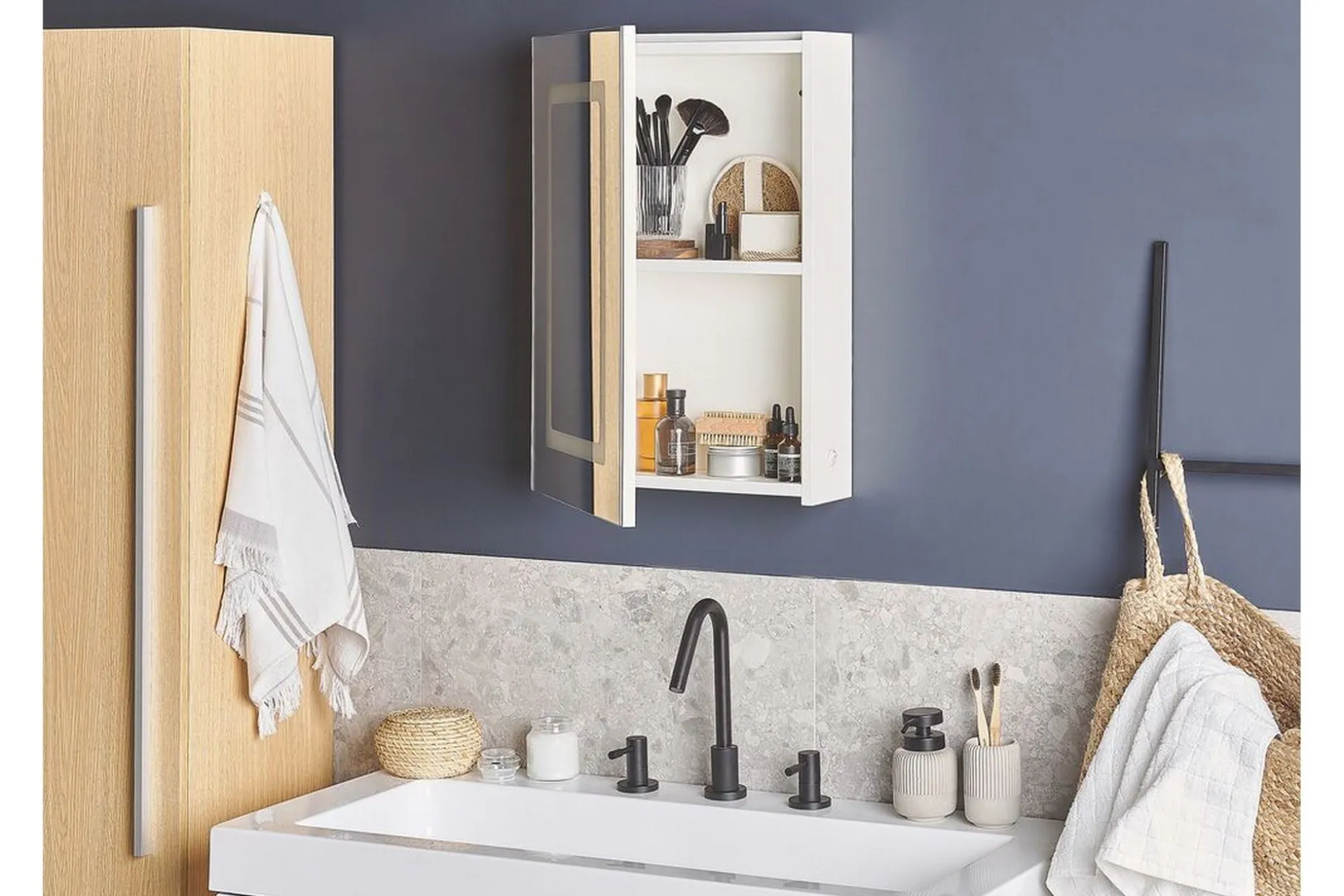 Roconda Skap til Badet 40 cm Speil med LED-belysning