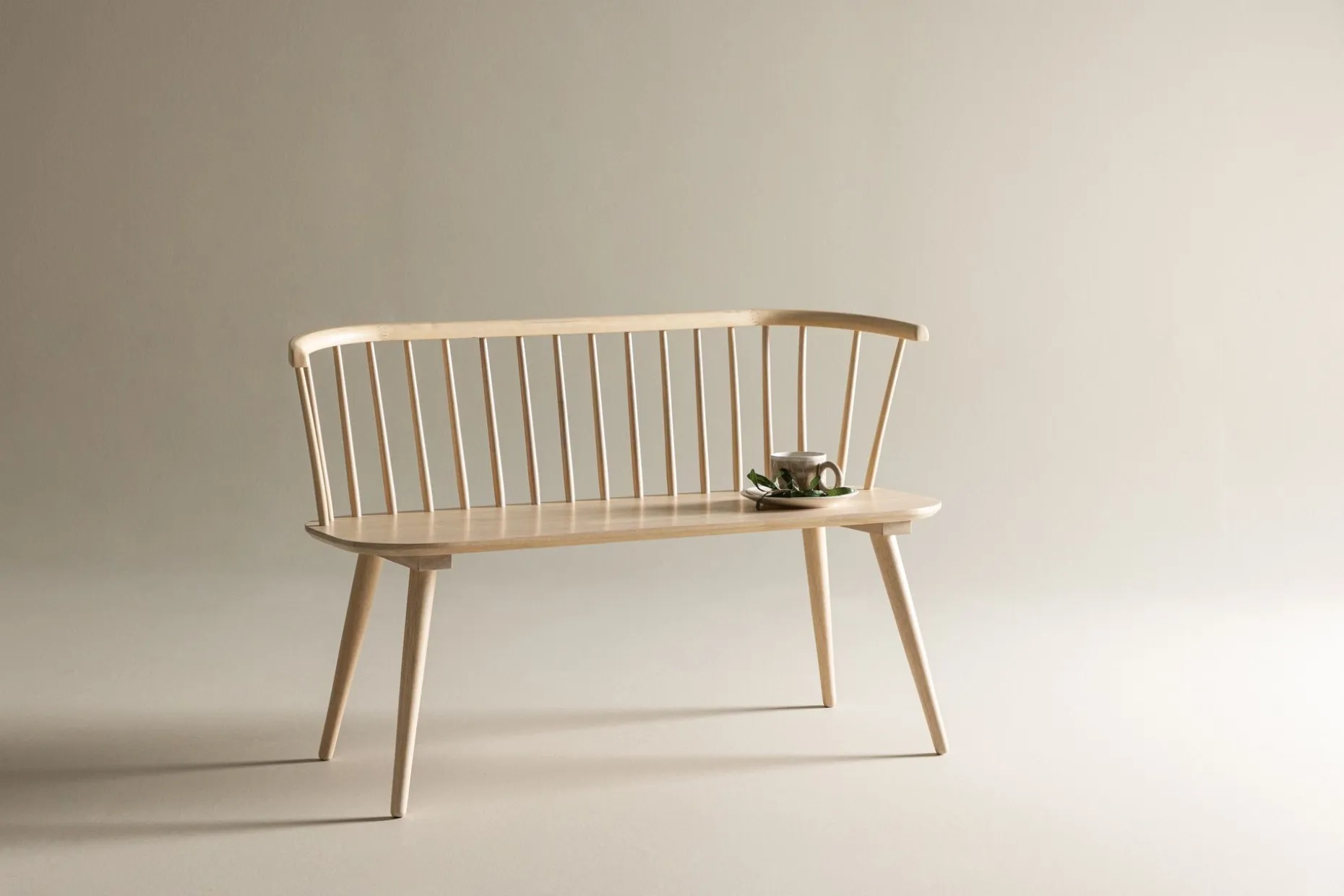 Sittebenk med ryggstøtte Venture Home Bobby sittebenk 120 cm Whitewash Hvitvasket