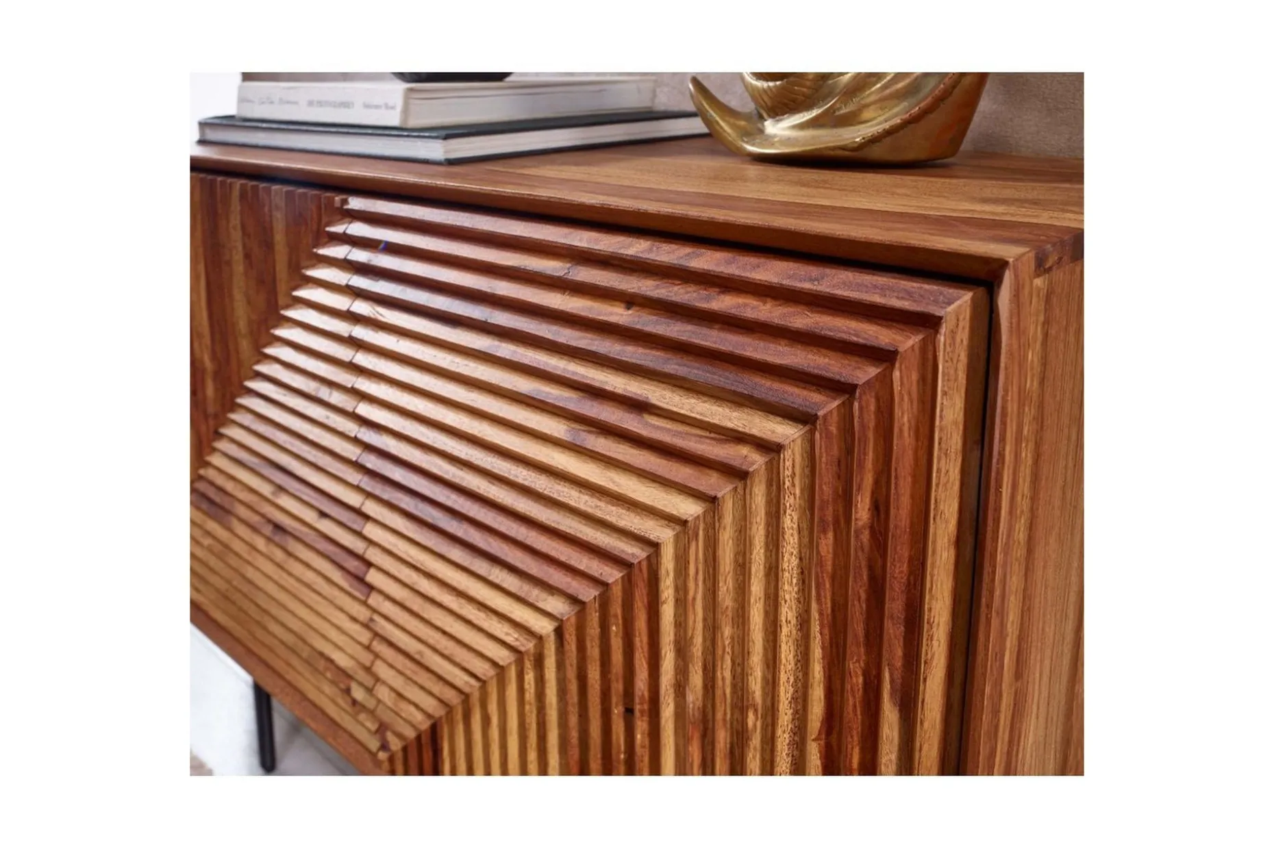 Skjenk Wohnling massivt tre, 3D geometrisk front, push-to-open, industriell loftstil 100 cm