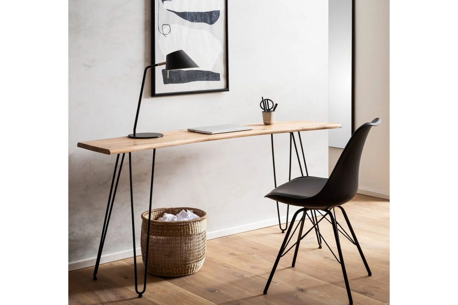 Skrivebord Wohnling Heltre 150 cm Trekantet kant med hårnålben Landlig stil