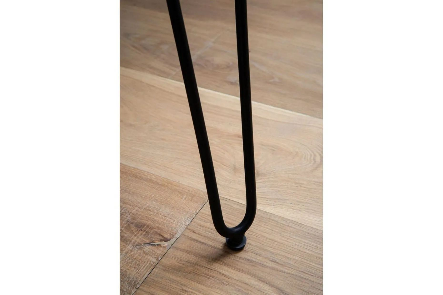 Skrivebord Wohnling Heltre 150 cm Trekantet kant med hårnålben Landlig stil
