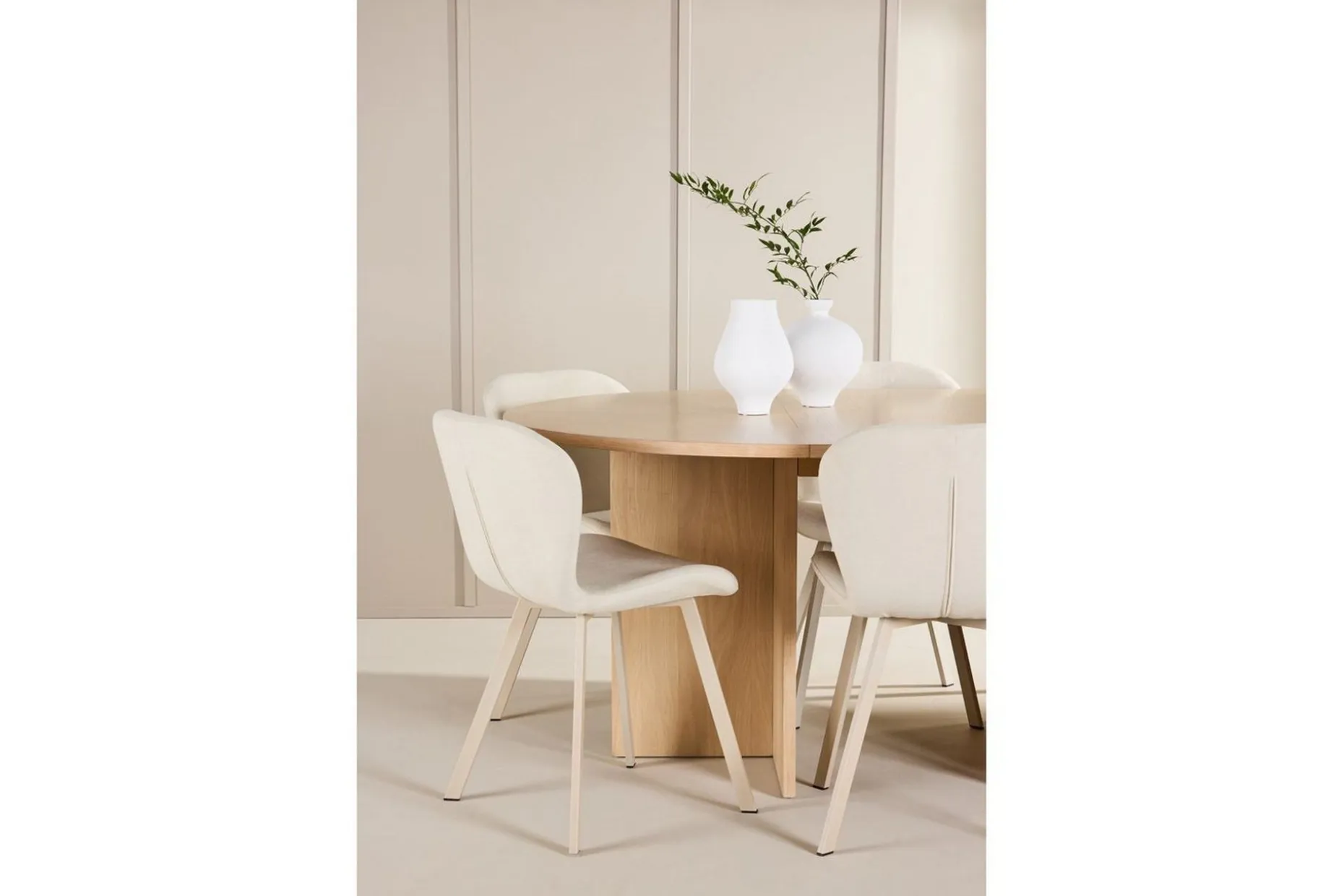 Spisegruppe Strada Rund 120/170 cm Hvit med Lilja Stoler 6 stk