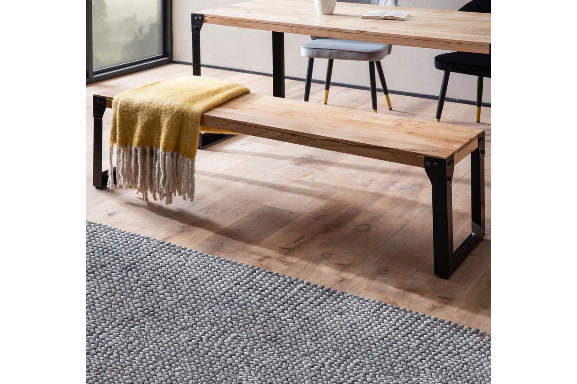 Spisestuebenk Wohnling massivt tre industriell stil med metallbein 140 cm