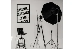 Think Outside The Box 50 cm Veggdekor