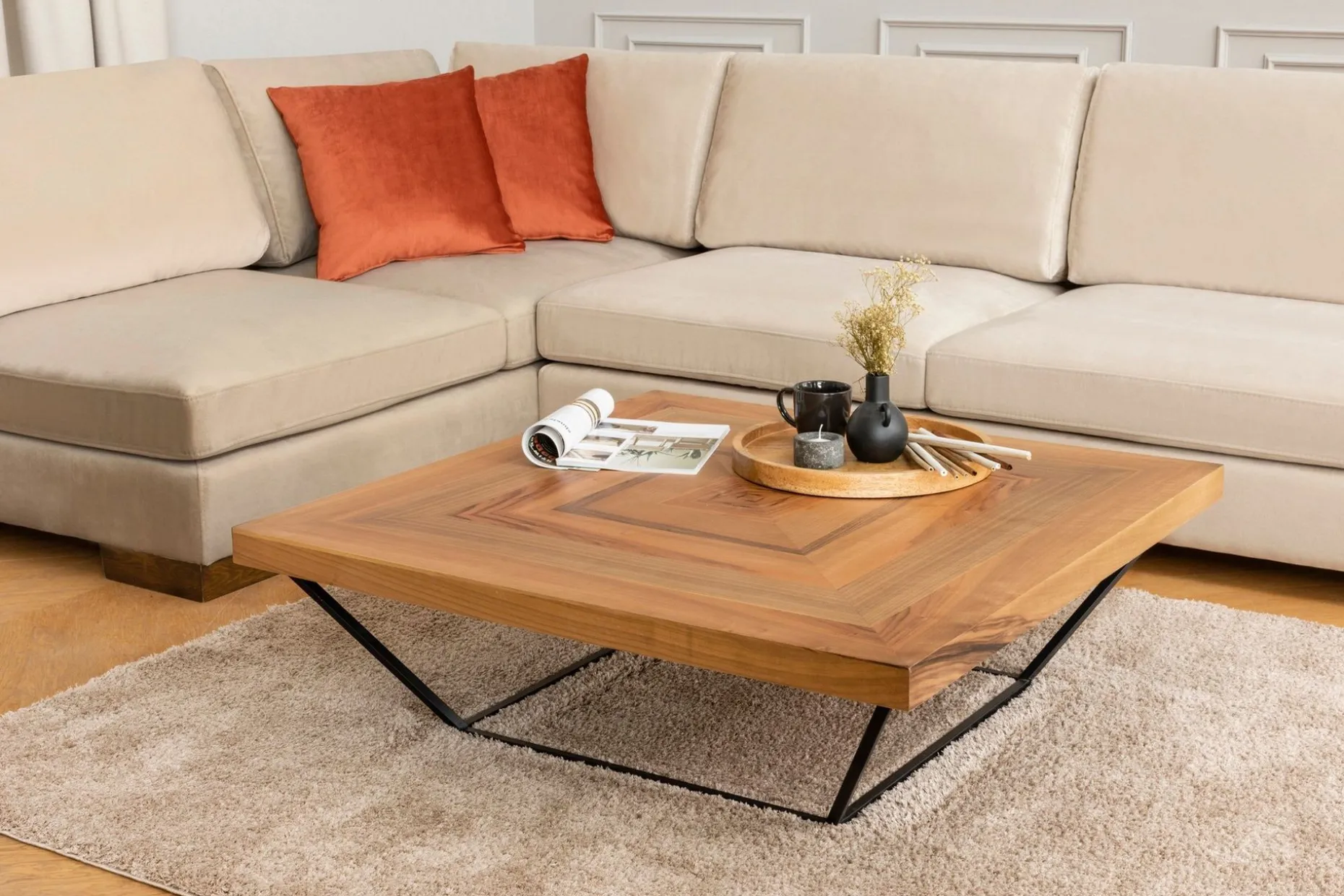 Tulima Sofa med Sjeselong m Krakk Venstre