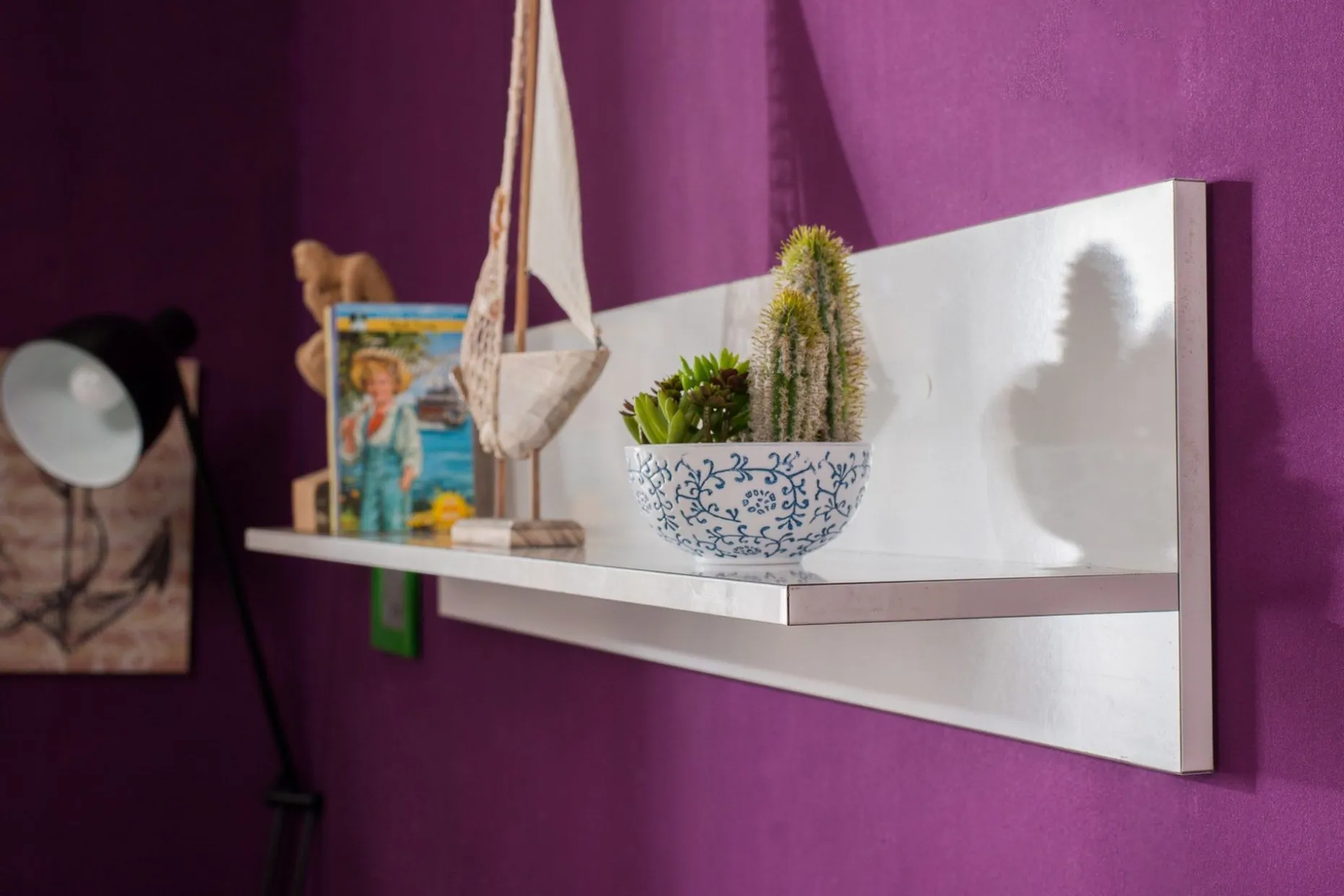 Wall Shelf Hvit høyglans