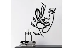 Woman Face Behind The Branch Veggdekor