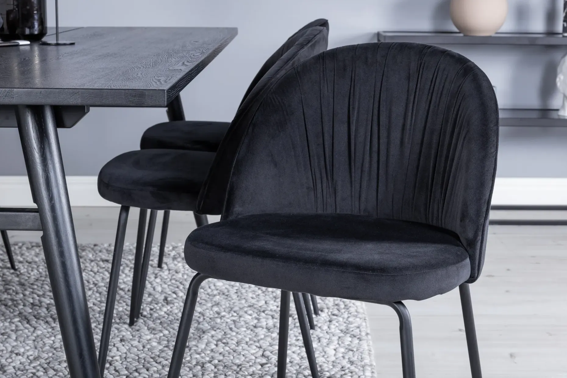 Zenazmi Forlengningsbar Spisegruppe 195 cm inkl. 6 Foyos Sto